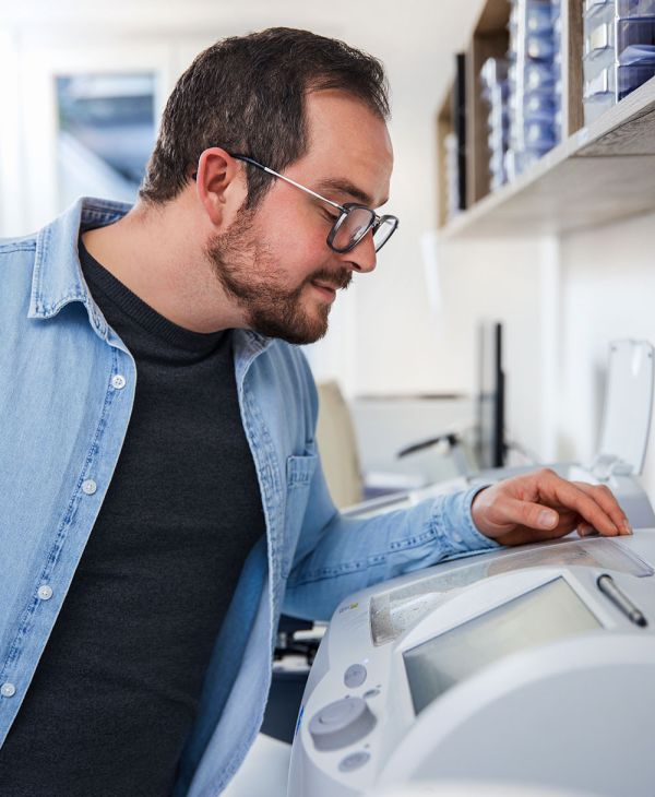 In unserer Werkstatt finden sich Altbewährtes neben High-Tech