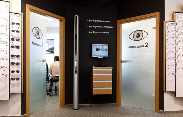 Führerscheinsehtest bei Augenoptik Bonn in Hachenburg